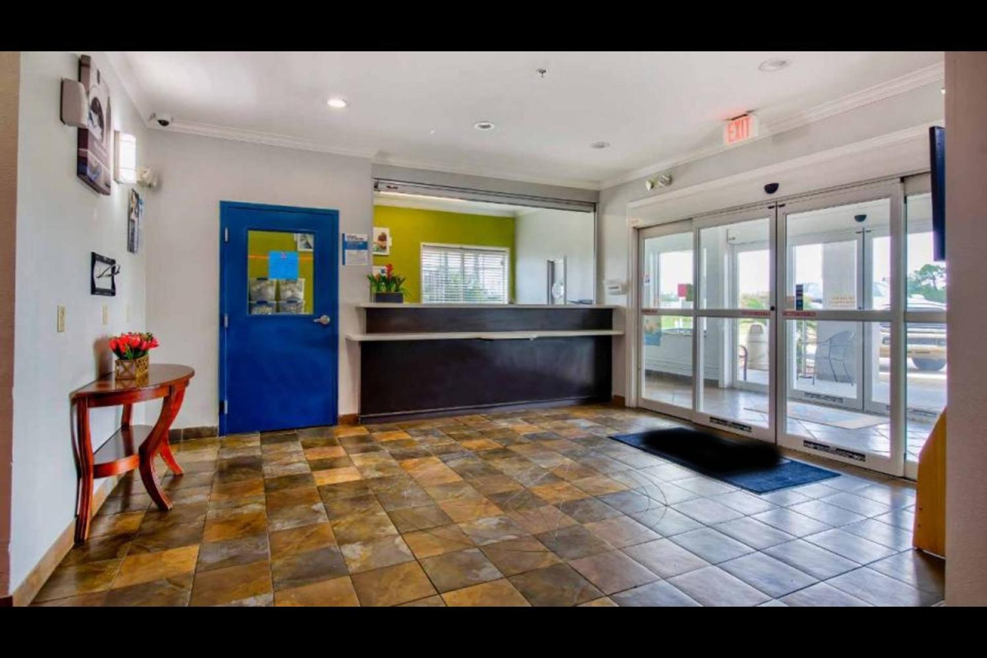 Oyo Townhouse Sulphur,La Extended Stay 外观 照片